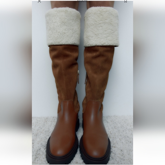 BNWT! Over-the-knee leather boot with fleece trim - Picture 3 of 7